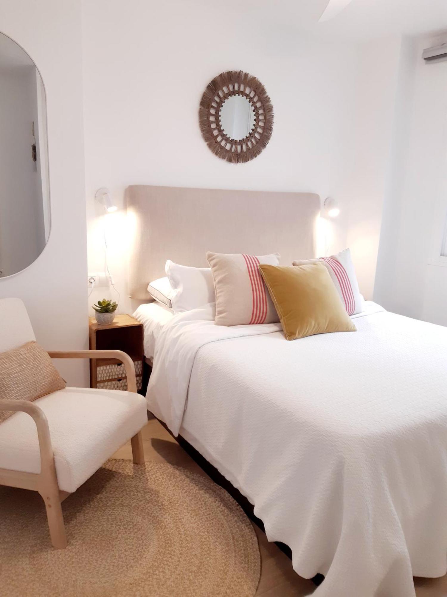 אסטפונה Impressive Apartment With 3 Bedrooms Metres From The Beach מראה חיצוני תמונה